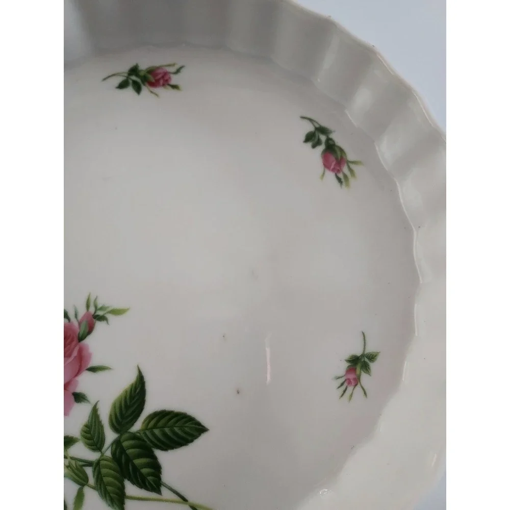WHITE ROSE FLOWER SCALLOPED CHRISTINE HOLM QUICHE TART PIE DISHWASHER SAFE DISH